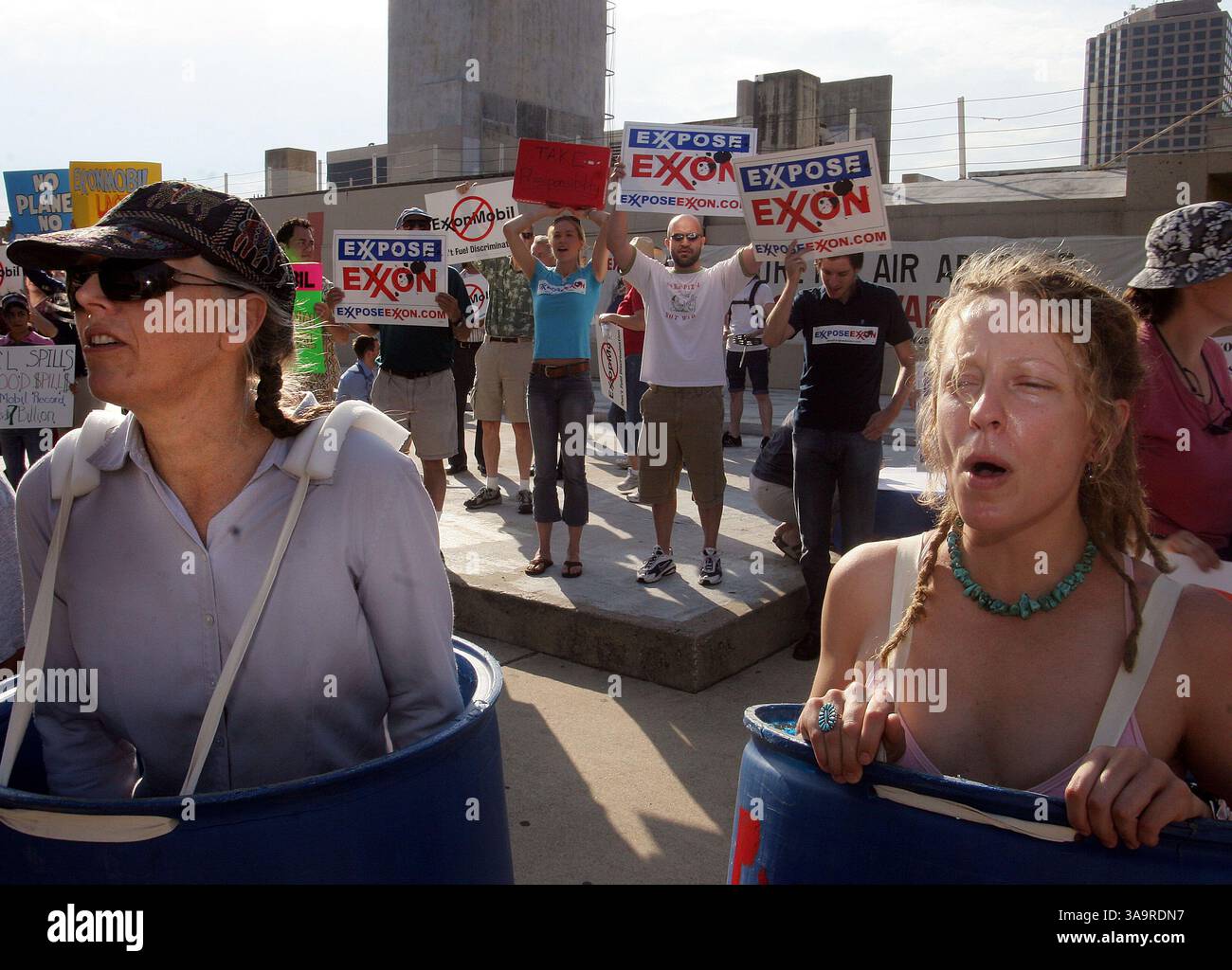 Exxonmobile hi-res stock photography and images - Alamy
