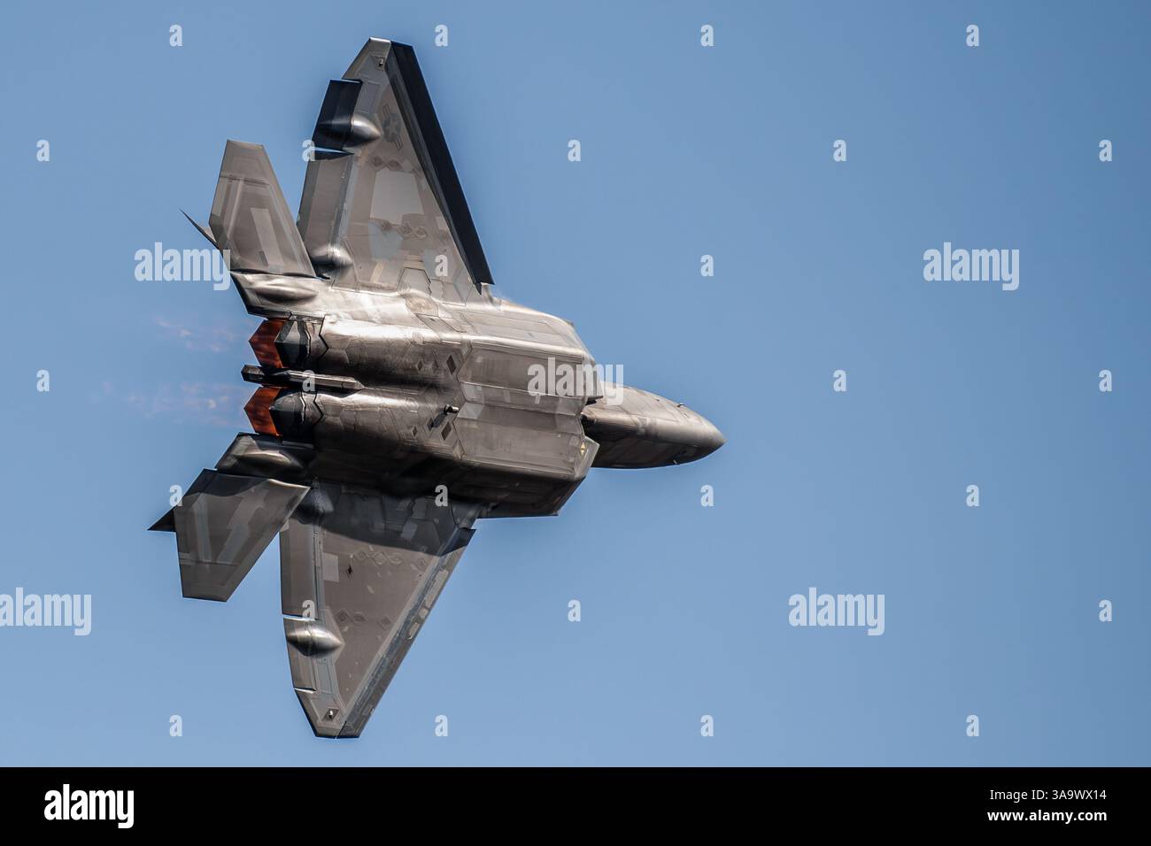 Avalon, Australia. 30th Mar, 2025. USAF F-22 Raptor seen in the aerial display at the Avalon International Airshow. Avalon International Airshow 2025, Final Day with the Airforce Roulettes and the USAF F-22 Raptor in the aerial display. Credit: SOPA Images Limited/Alamy Live News Stock Photo