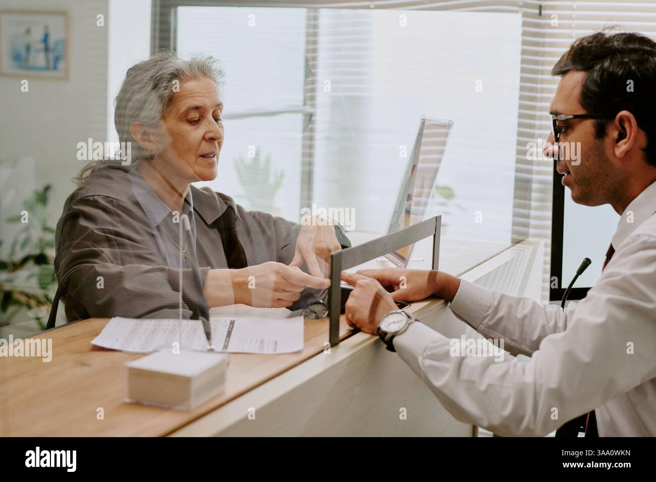 Interaction process hi-res stock photography and images - Alamy