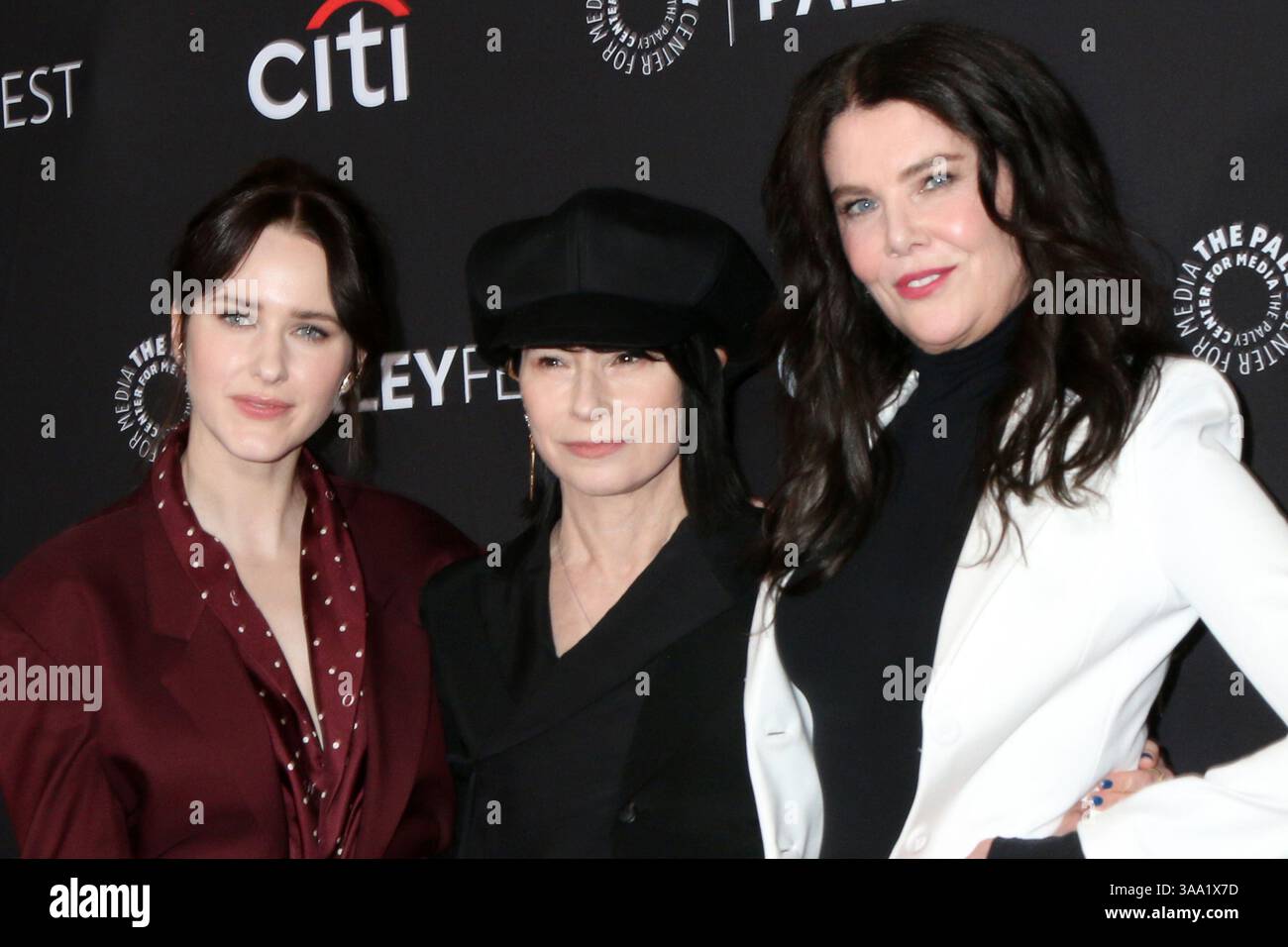 LOS ANGELES MAR 29 Rachel Brosnahan, Amy ShermanPalladino, Lauren