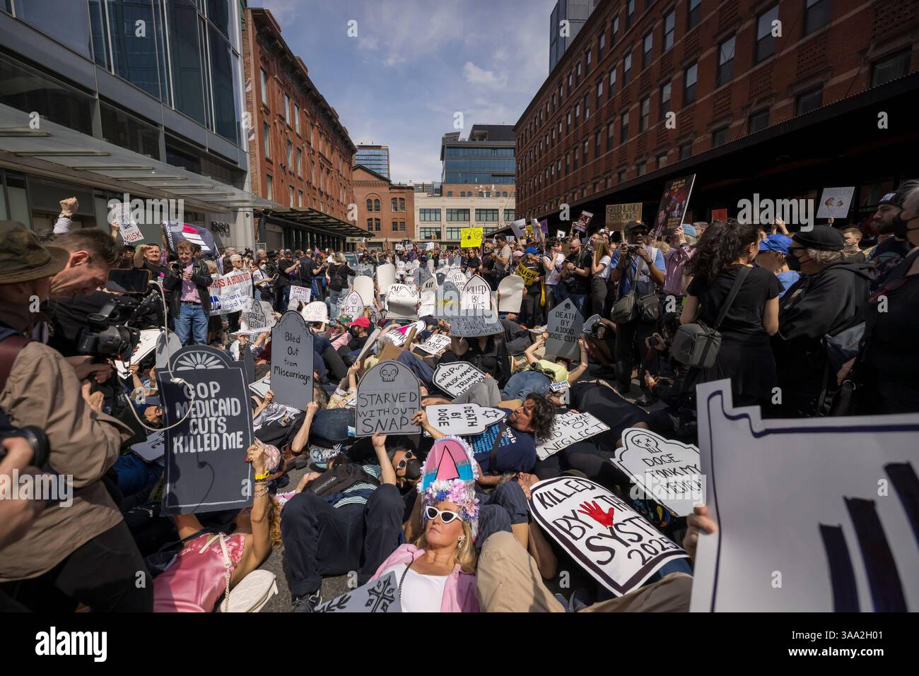 Act up new york die in hi res stock photography and images Alamy