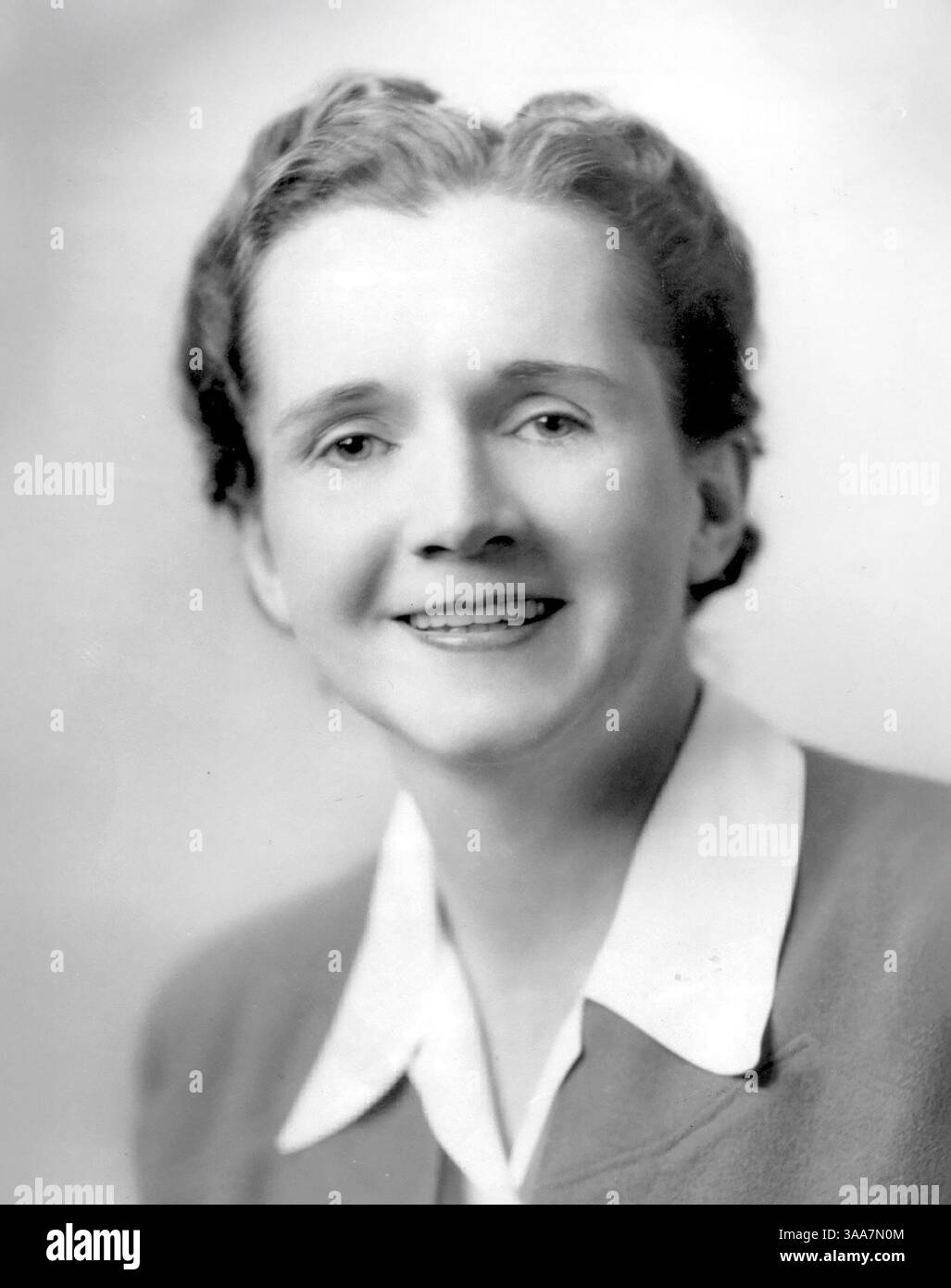 Rachel Carson. Portrait of the American marine biologist, Rachel Louise Carson (1907-1964) in 1944 Stock Photo