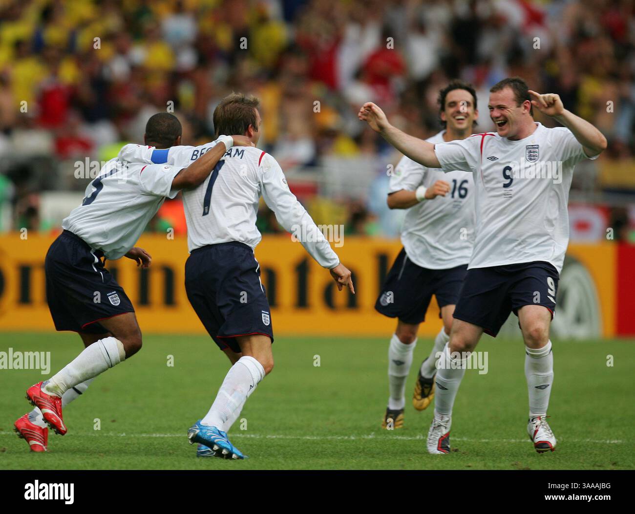 DAVID BECKHAM CELEBRATES VICTORY ENGLAND v ARGENTINA JAPAN WORLD
