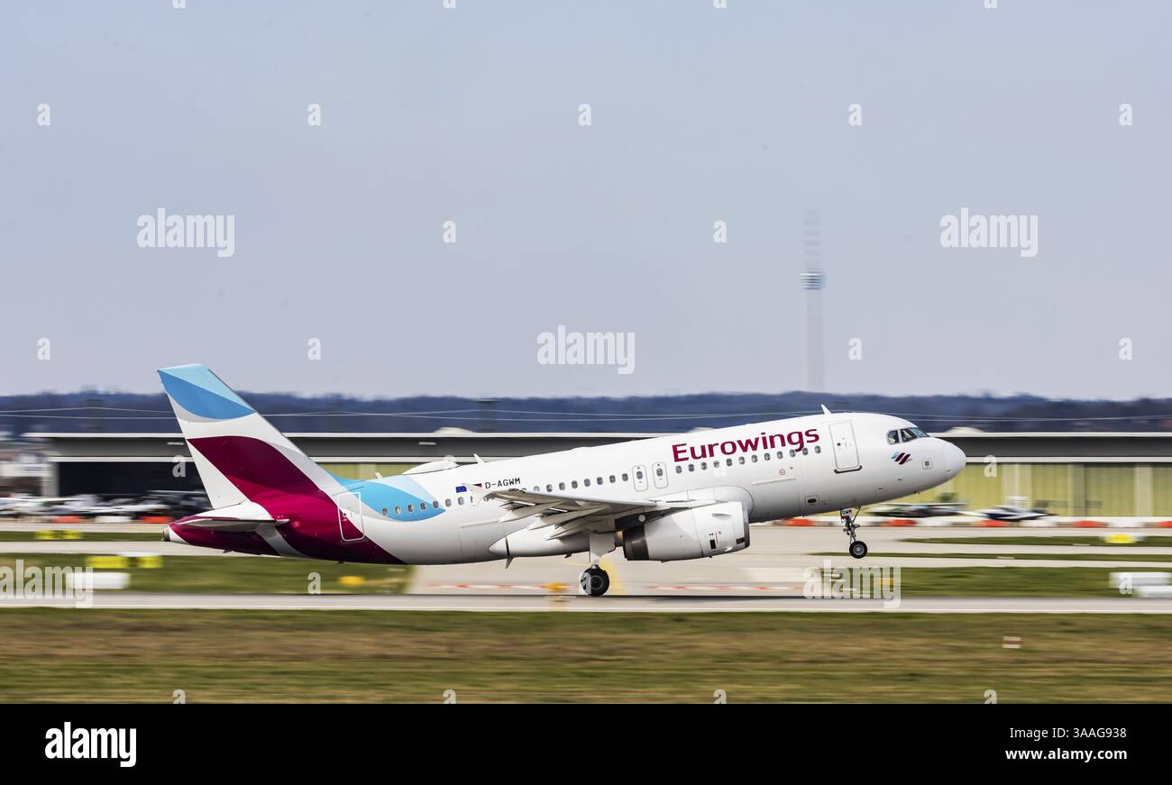 Eurowings airbus a319 100 hi-res stock photography and images - Alamy