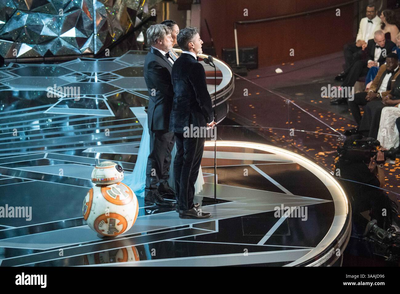 BB-8, Oscar Isaac, Mark Hamill and Kelly Marie Tran present