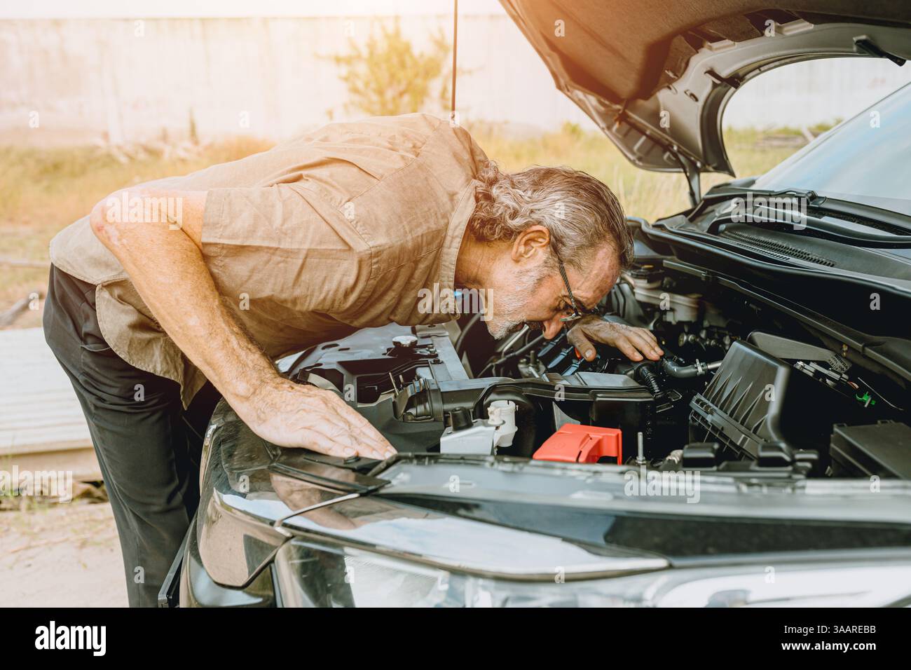 Insurance assessment man inspecting hi-res stock photography and images ...
