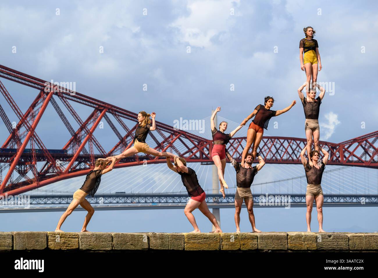 Iconic Edinburgh Bridges Come Alive in Jaw-Dropping Performance as Circa Humans: 2.0 return for second fringe season  (Underbelly Circus Hub, The Lafa Stock Photo