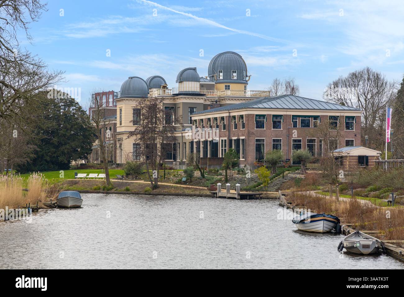 Old Leiden Observatory: the oldest existing university observatory in ...