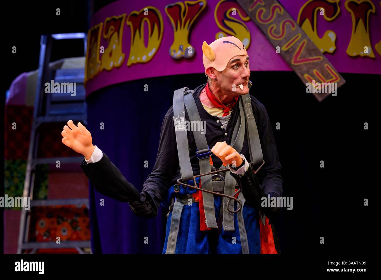 Tweedy’s Massive Circus  Underbelly Stock Photo