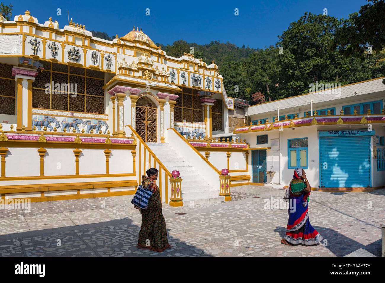 India, Uttarakhand, Rishikesh, Sivananda Ashram Stock Photo - Alamy