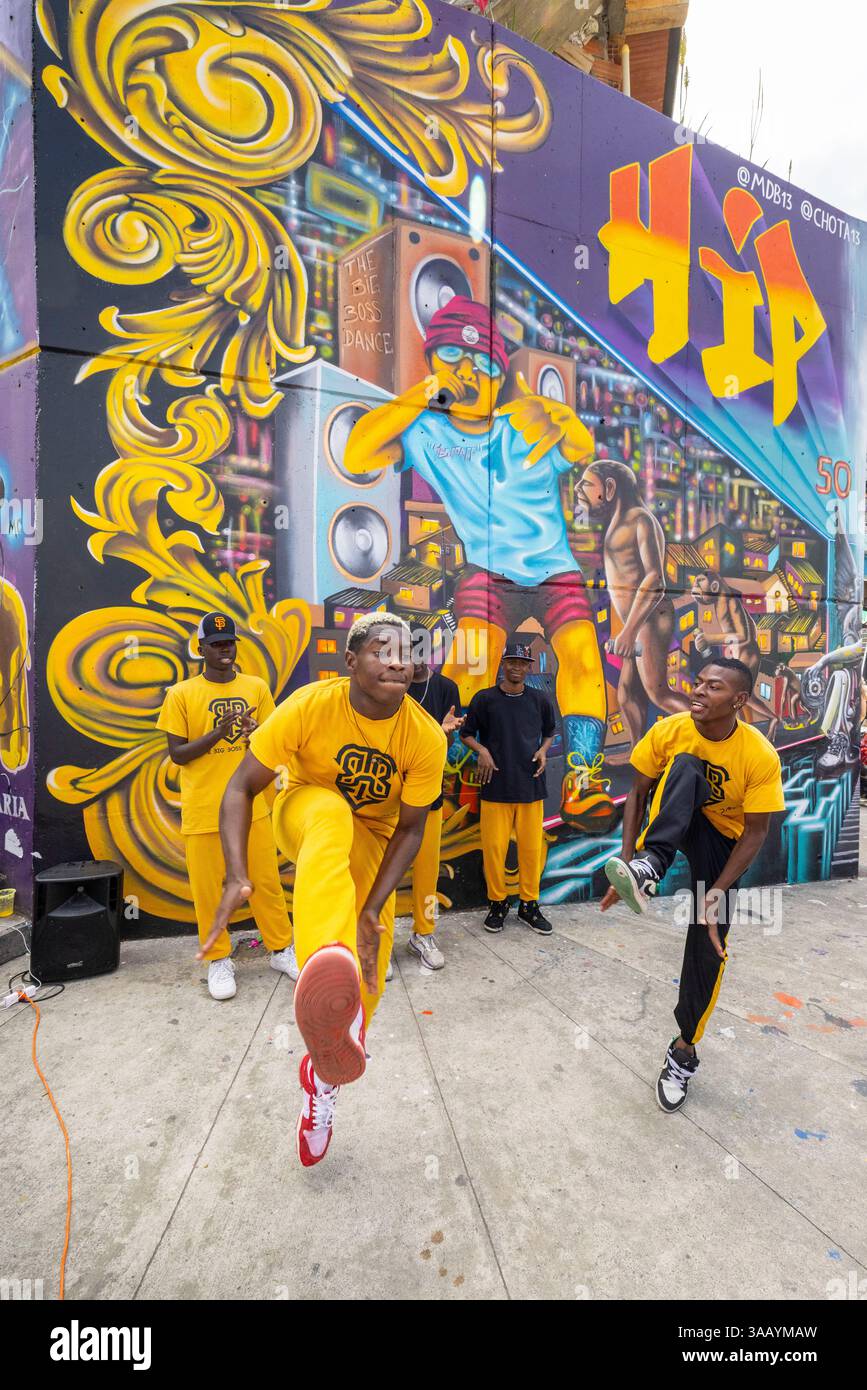 Colombia, Antioquia Department, Medellin, Comuna 13, Hip Hop dancers from the group The Big Boss Dance Stock Photo