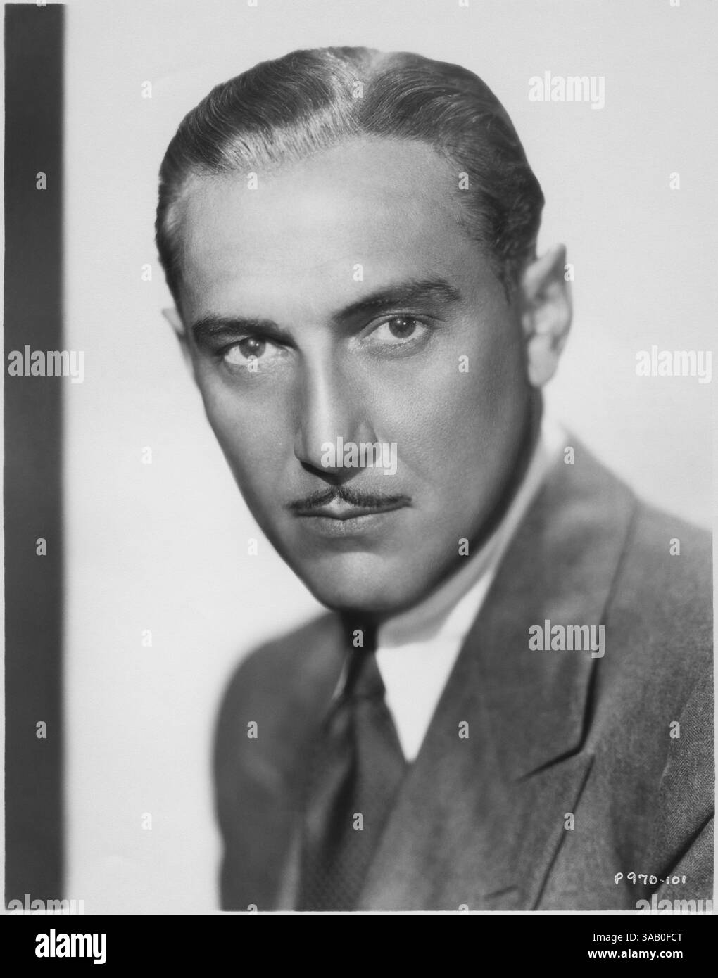 2017 26 jpg Black and White