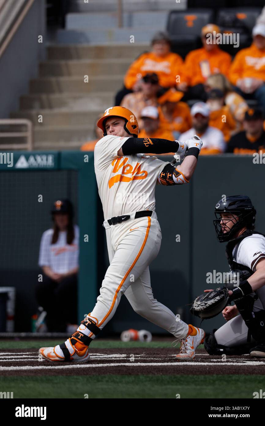 Tennessee Volunteers designated hitter Levi Clark (30) at bat against