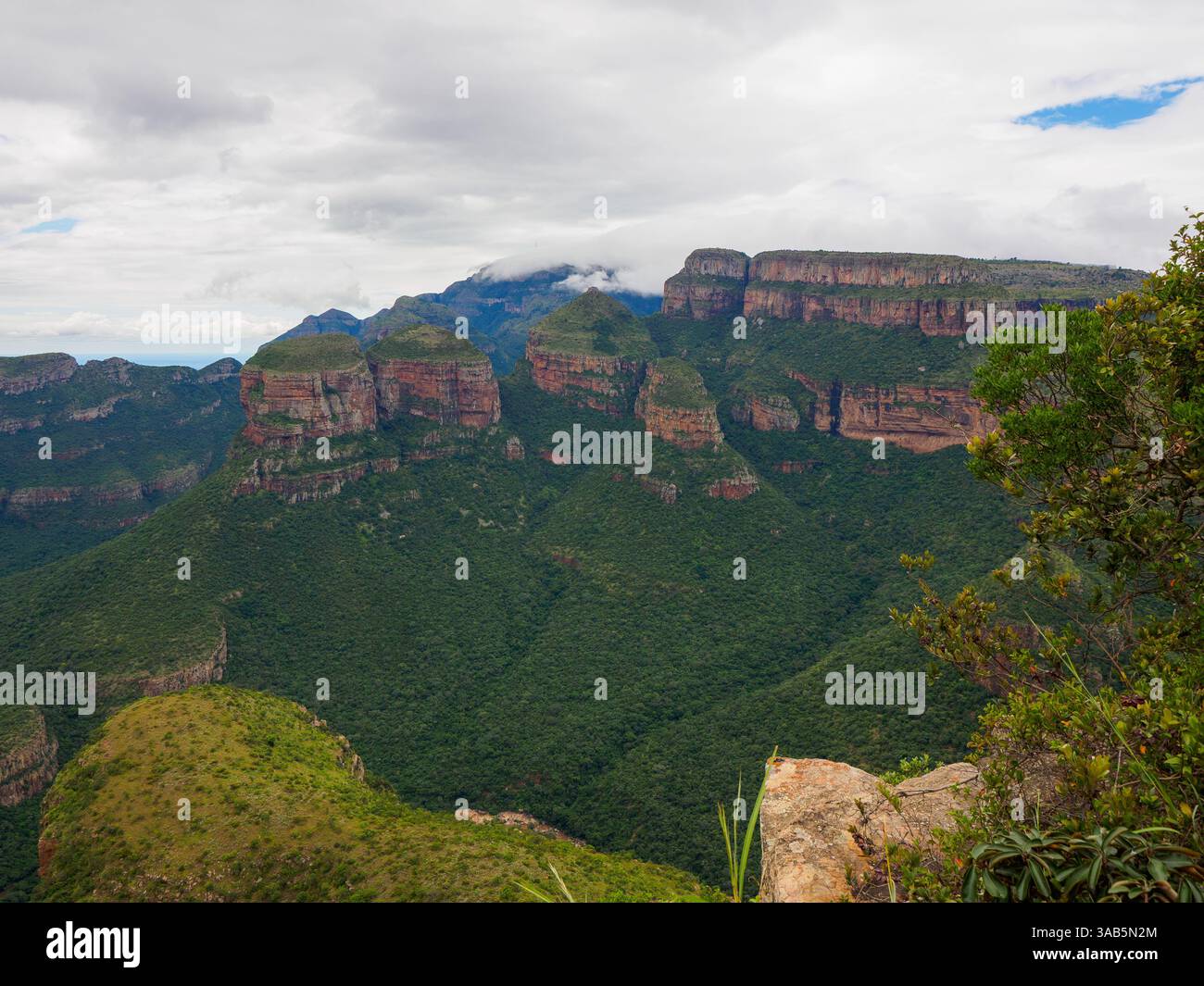 Three Rondeves Three rondavels viewpoint, Mpumalanga, South Africa Stock Photo - Alamy