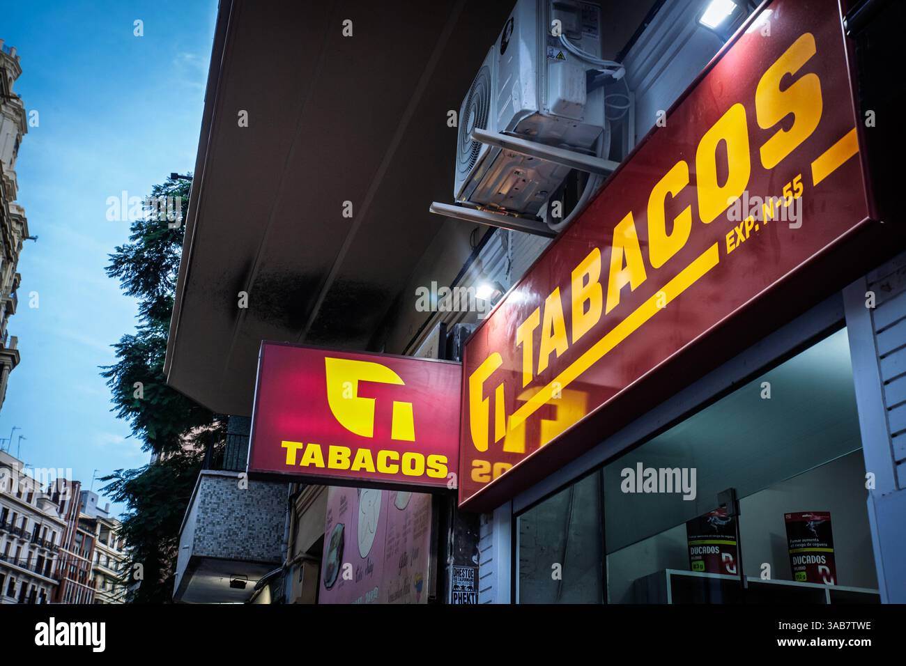 euro tobacco benidorm spain Tobacco store in spain hi-res stock photography and images