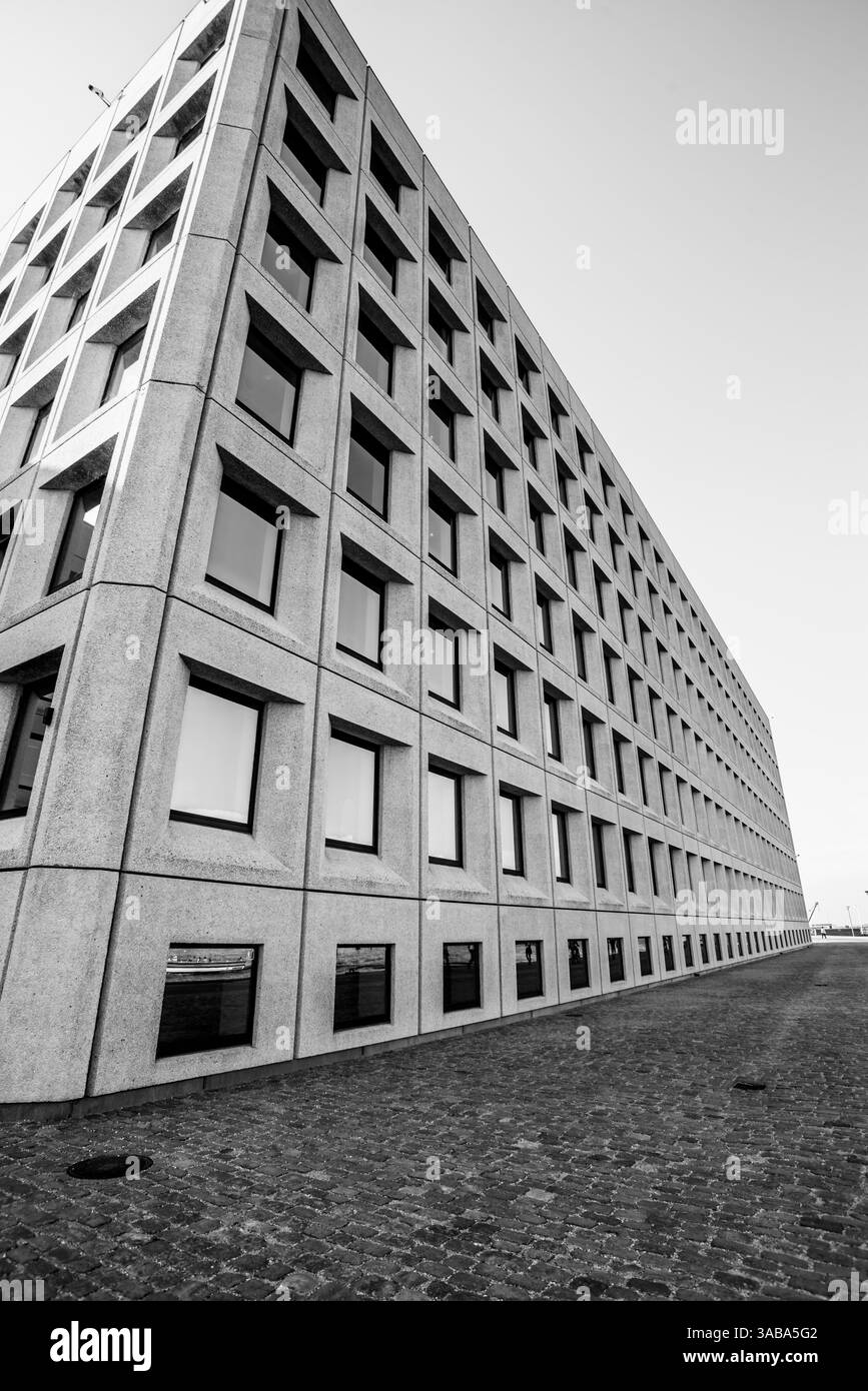 Modern Geometric Architecture in Black and White Stock Photo - Alamy