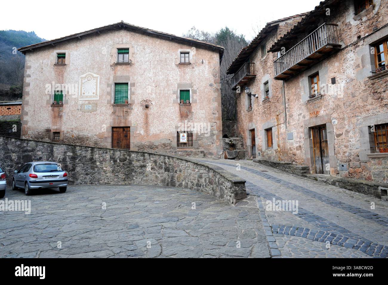 Sant Privat d'en Bas, Plaça Major (Main Square). Vall d'en Bas municipality, La Garrotxa, Girona province, Catalonia, Spain. Stock Photo