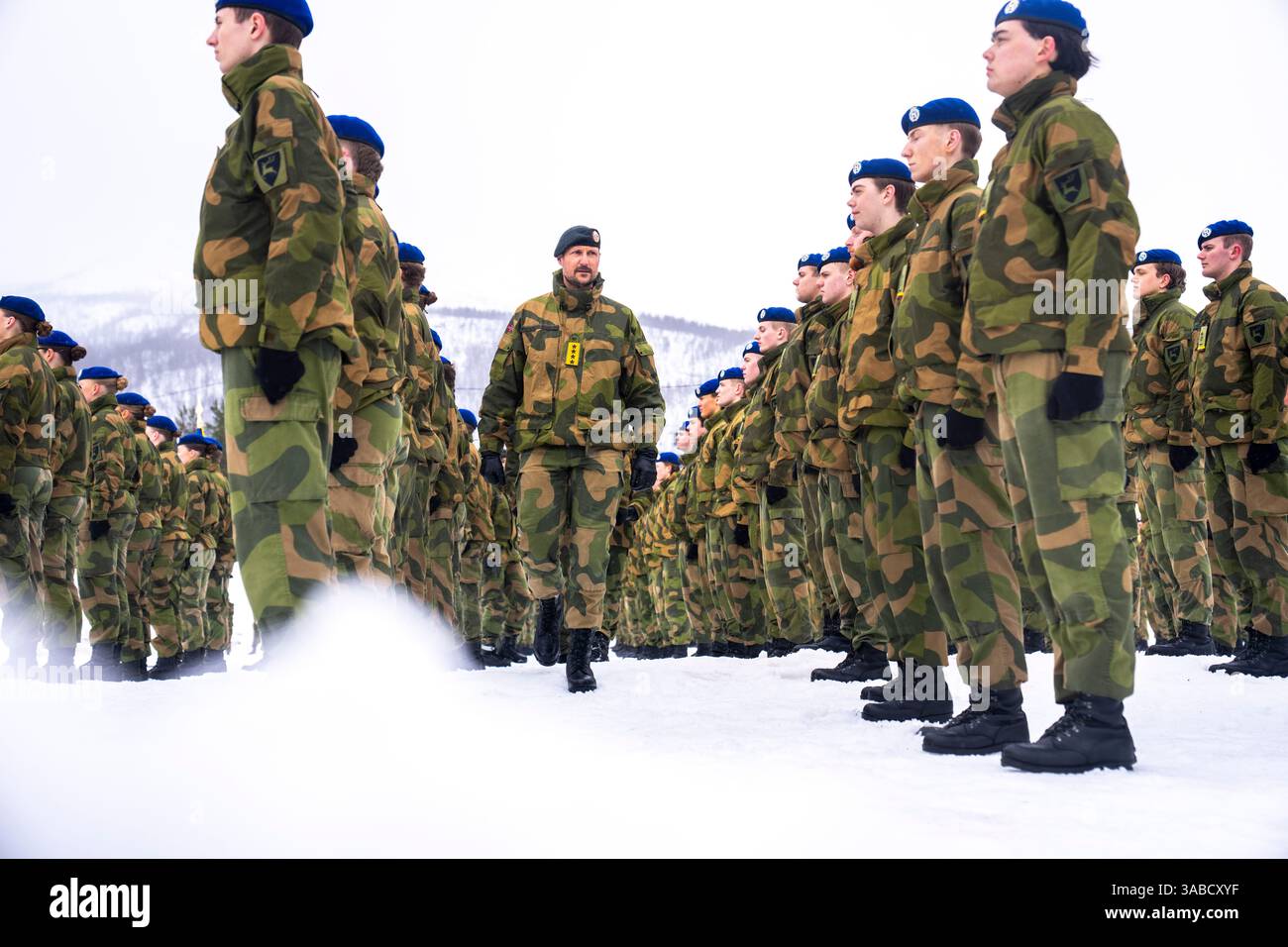 Målselv 20250402. Crown Prince Haakon inspects the engineer battalion ...
