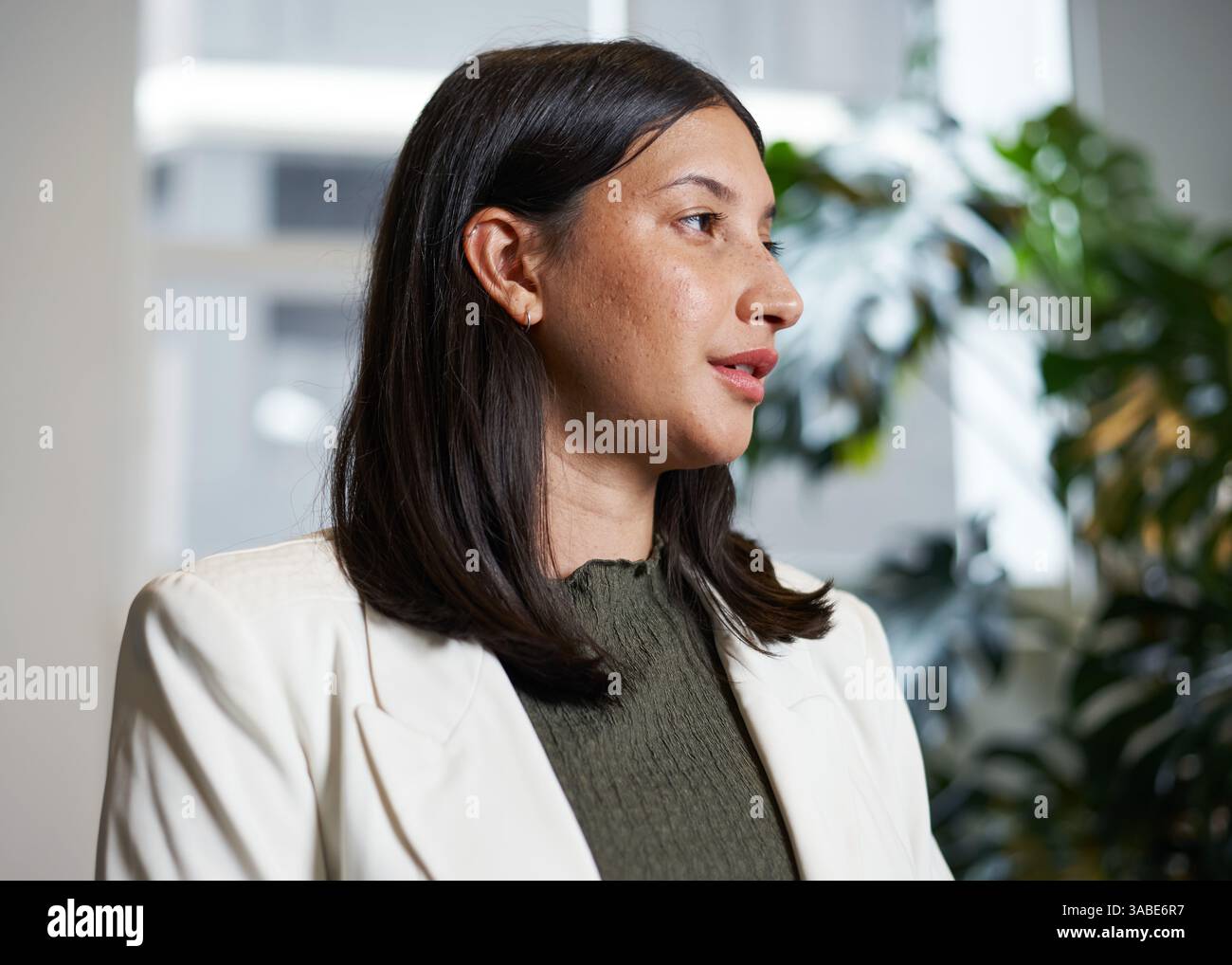 Formal female attire hi-res stock photography and images - Alamy