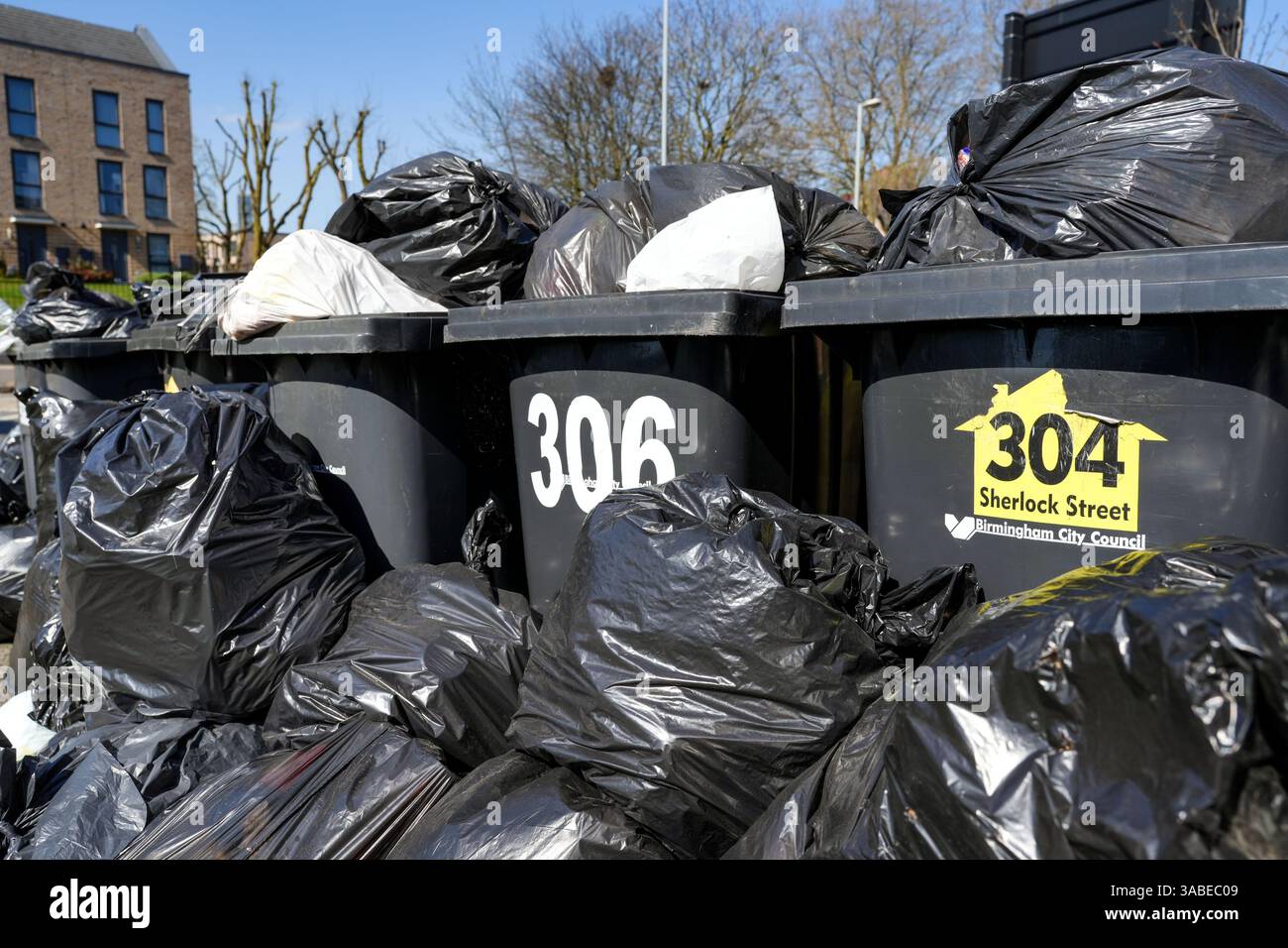 sherlock-street-birmingham-2nd-april-2025-these-wheelie-bins-and-bin