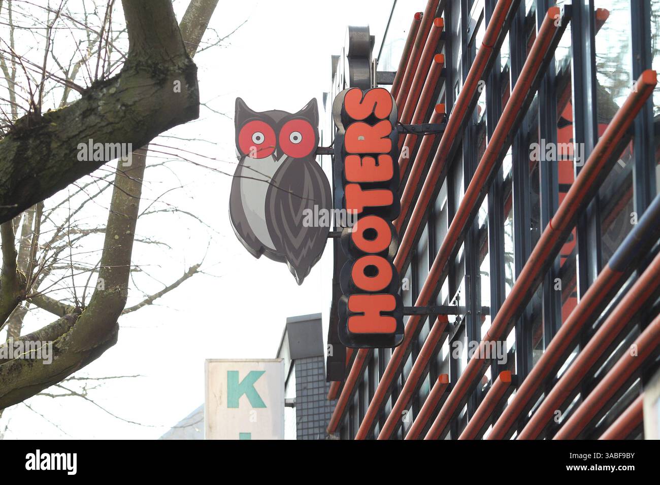 Filiale der US-Restaurantkette Hooters auf der Reeperbahn. St. Pauli Hamburg *** Branch of the US restaurant chain Hooters on the Reeperbahn St Pauli Hamburg Stock Photo