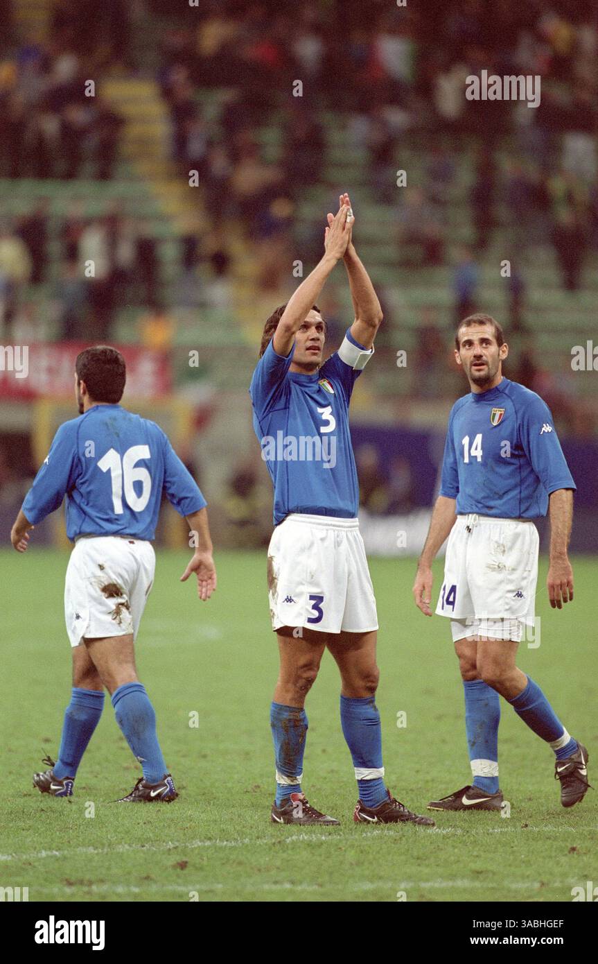 Maldini 2000 hi-res stock photography and images - Alamy