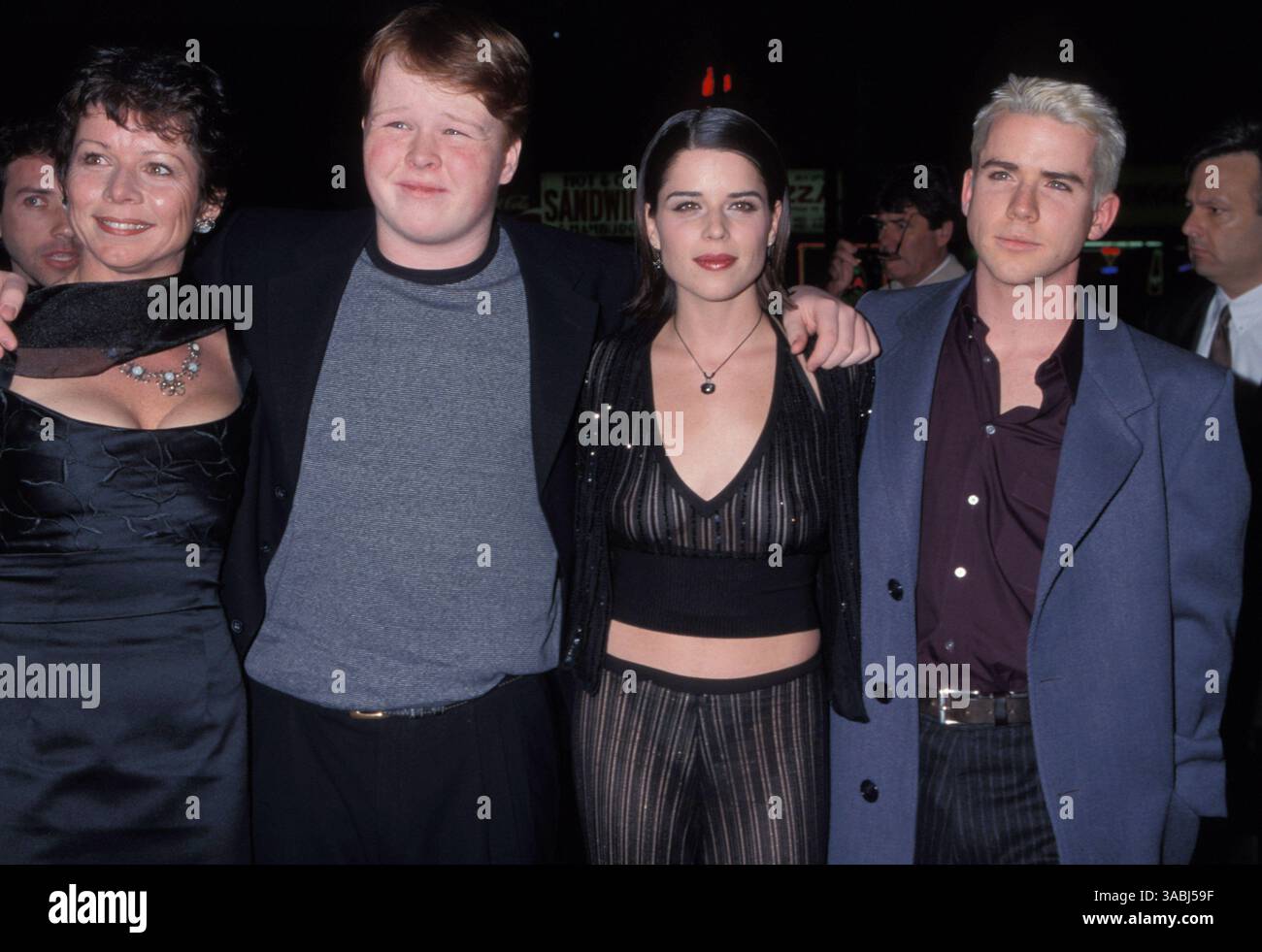 Neve campbell actress hi-res stock photography and images - Alamy