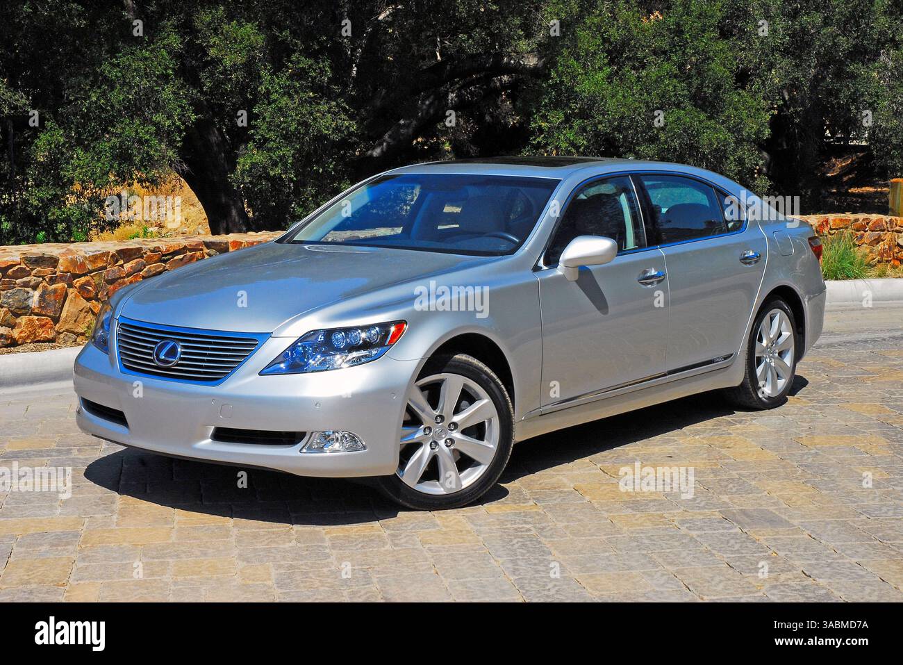 Ls600h hi-res stock photography and images - Alamy