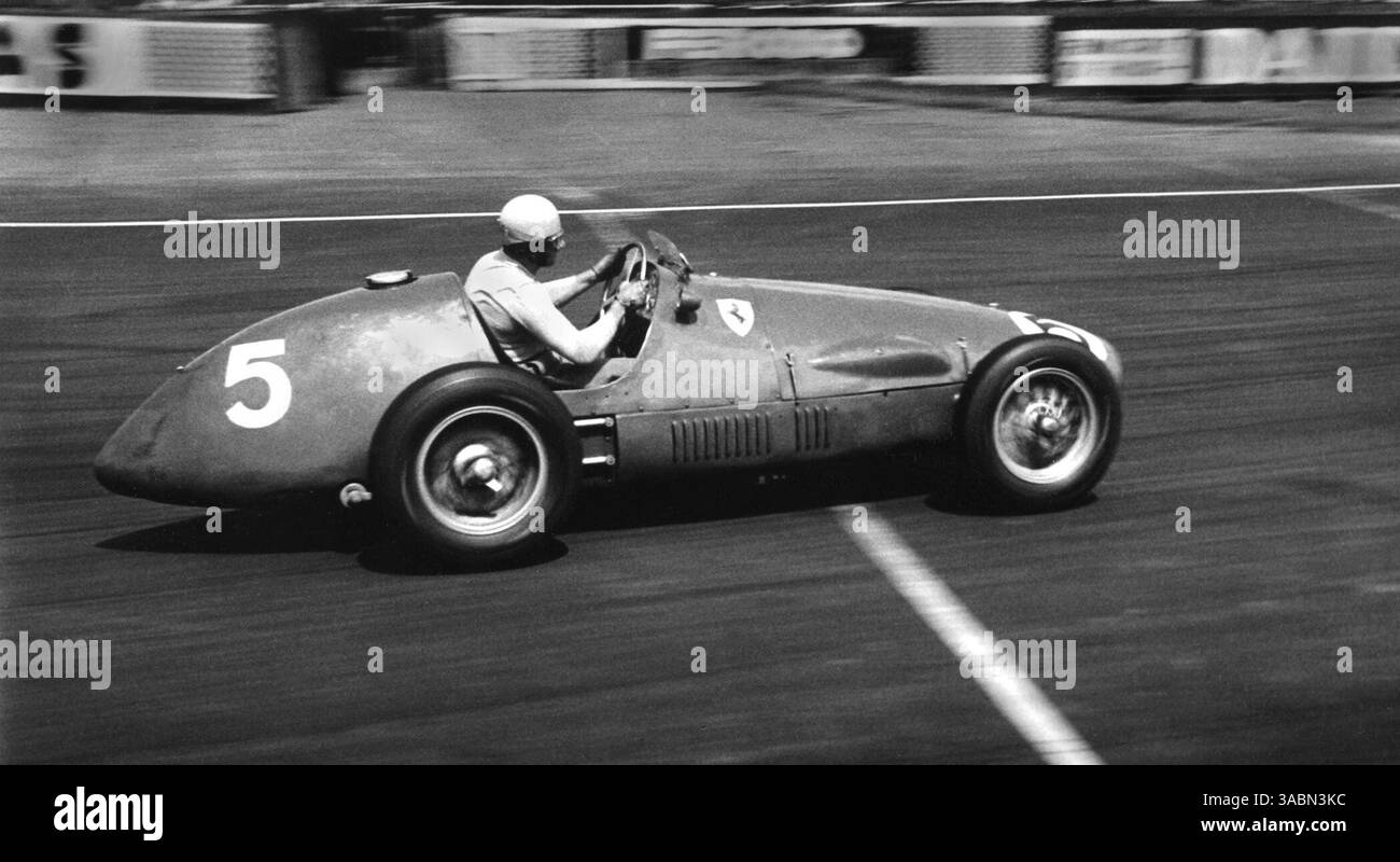 Alberto ascari 1953 Black and White Stock Photos & Images - Alamy