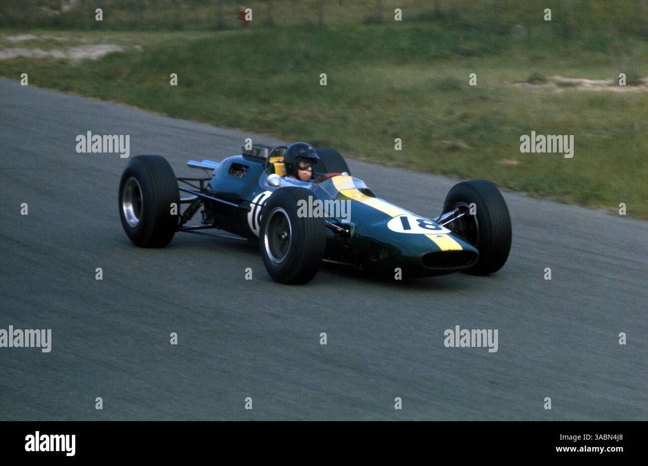 Jim clark lotus 25 hi-res stock photography and images - Alamy