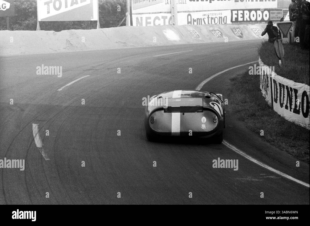 RARE AFFICHE ANCIENNE 24 Heures Du mans 1966 Qualifications Et Course