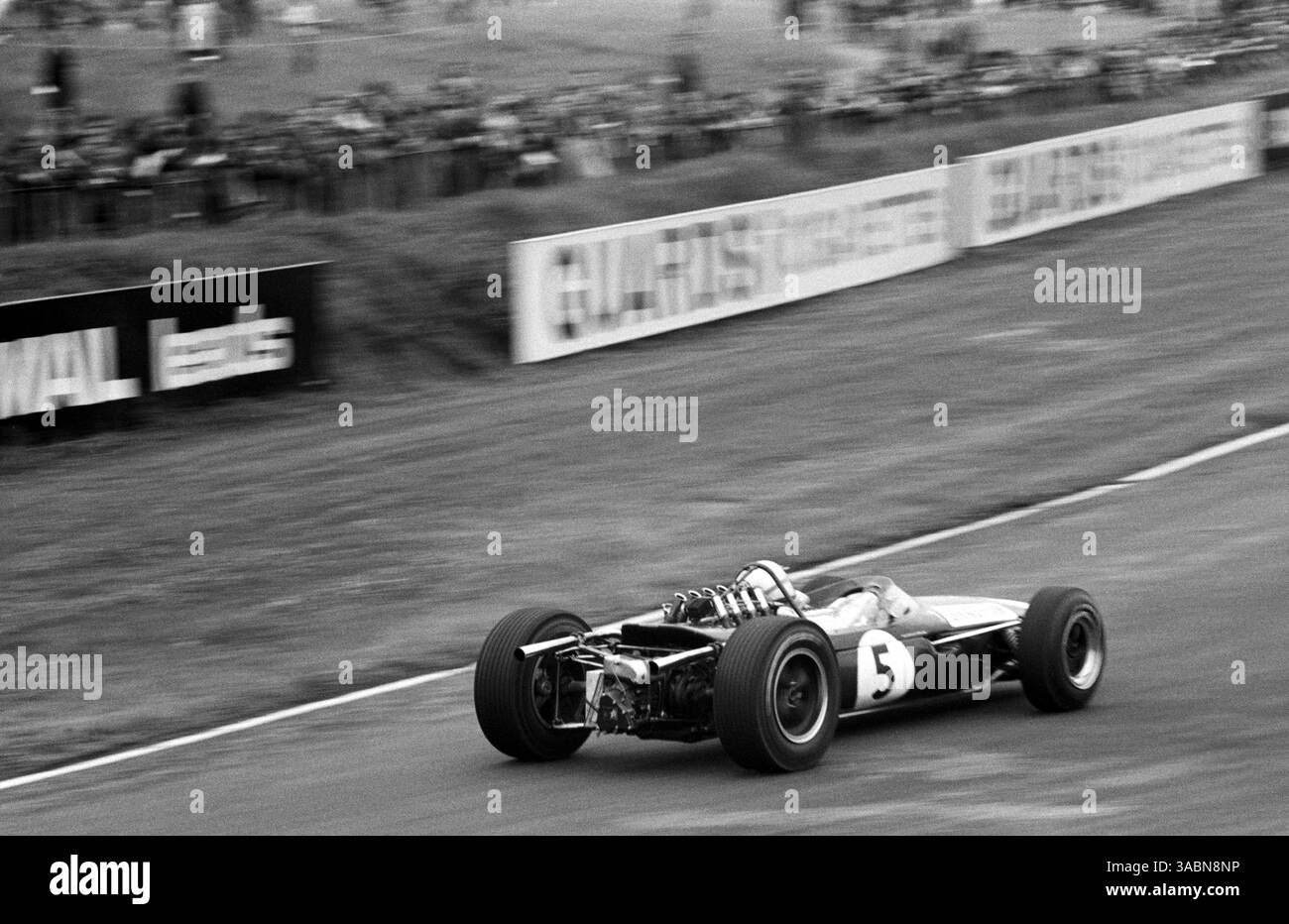 Photo A.023323 BRABHAM BT19 JACK BRABHAM GRAND PRIX F1 NURBURGRING 1966