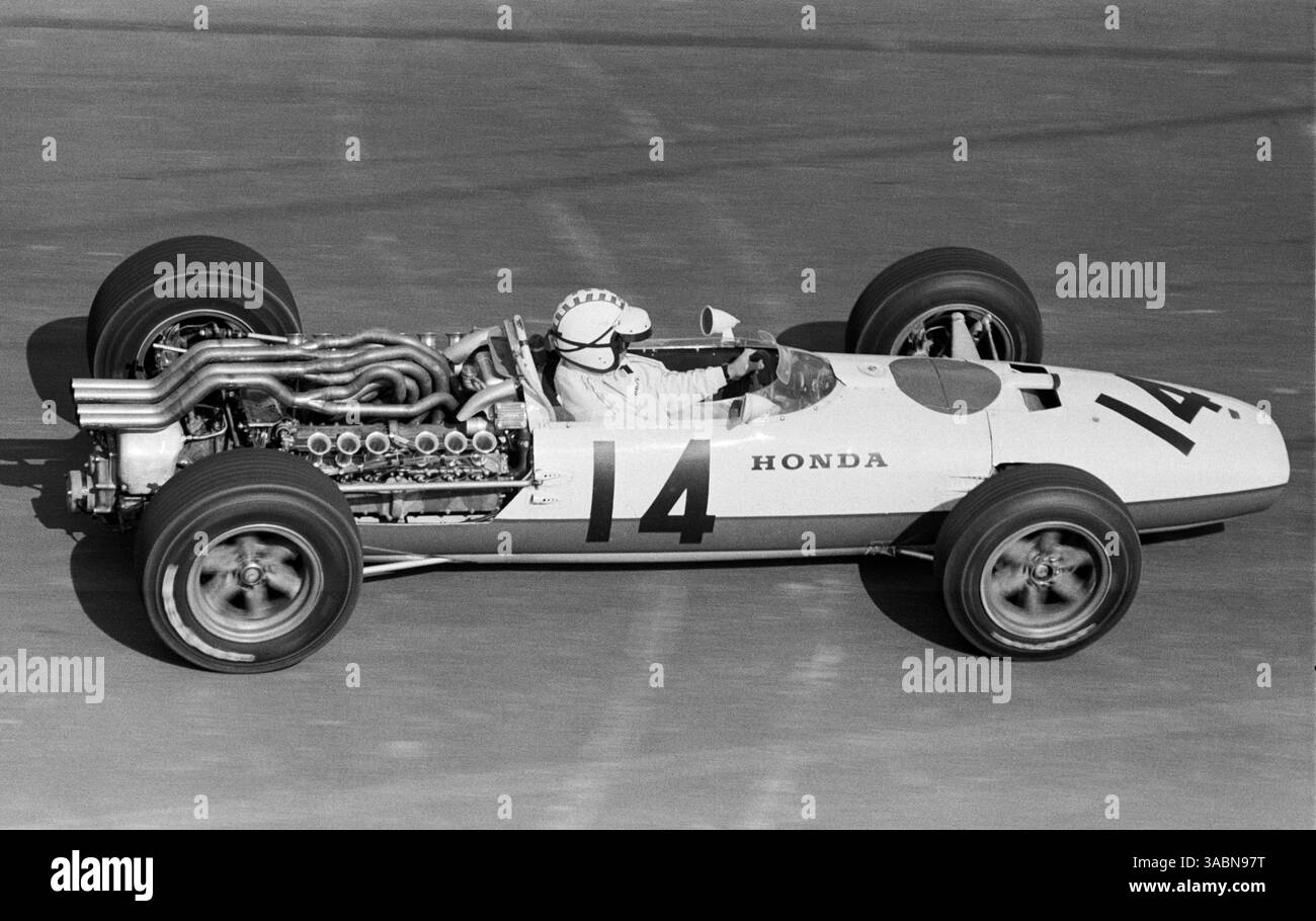 エブロ HONDA RA273 1967 British Grand Prix 1967 Grand Prix Honda RA273 HO Slot Car - Thanks to Rob's Custom