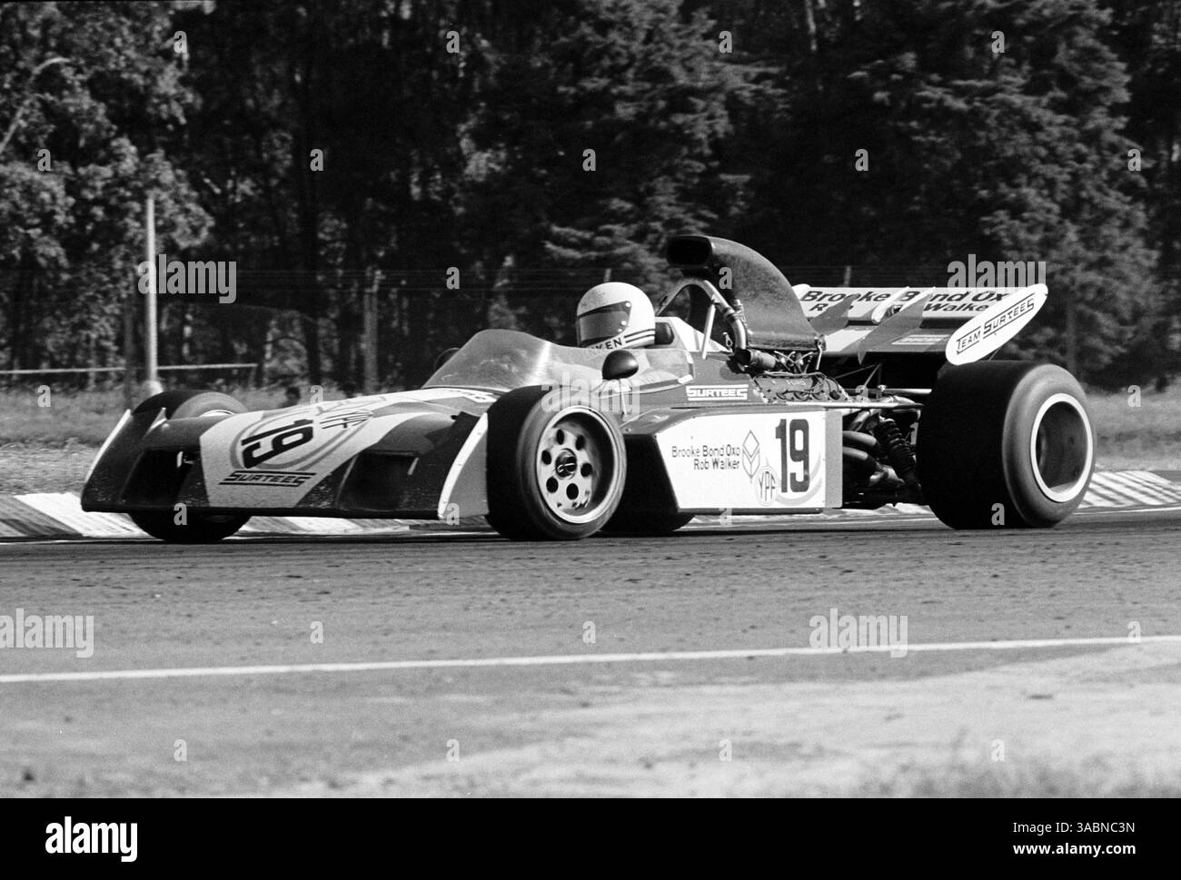 Tim Schenken(AUS) Surtees TS9B, finished in 5th place..Argentine GP ...