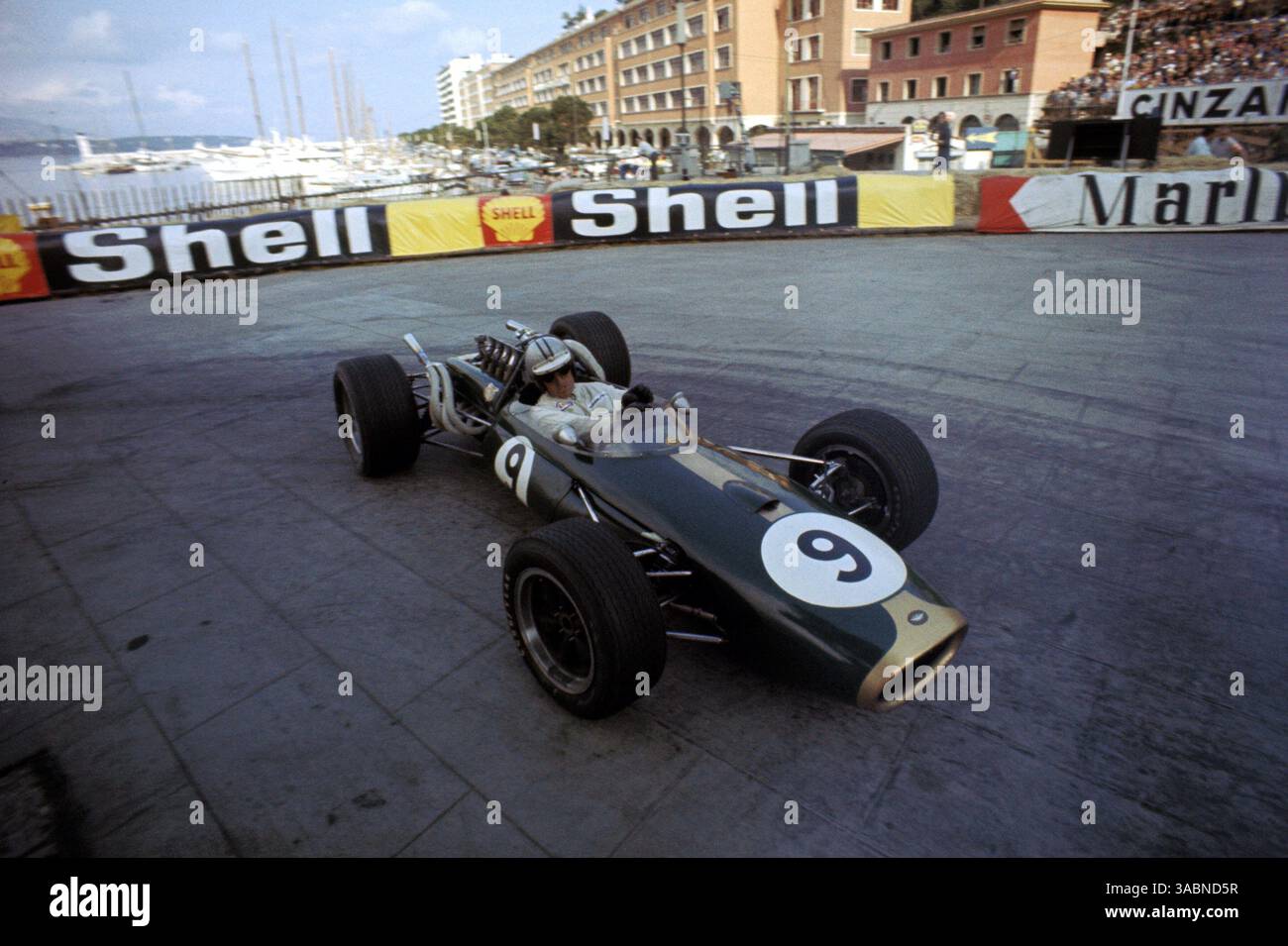 race-winner-denny-hulme-nzl-brabham-repco-bt20-formula-one-world