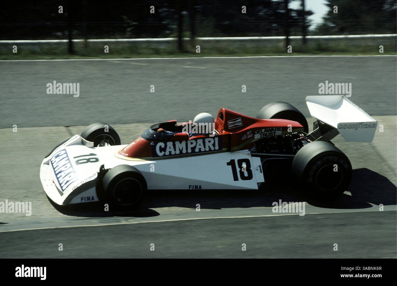 Photo Ancienne F1: Alan Jones Surtees TS19 - GP De Belgique Zolder 1976