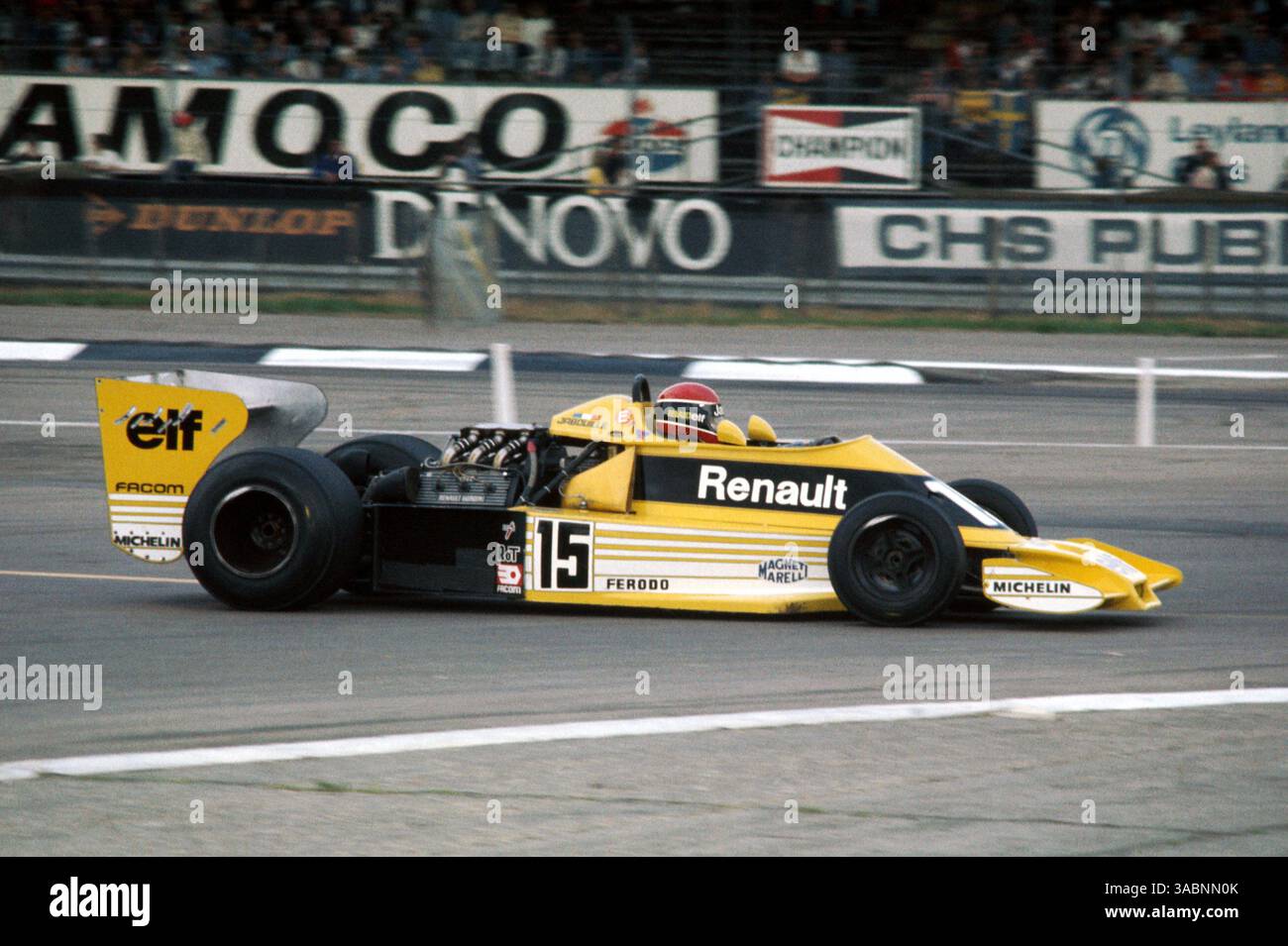 F1 renault 1977 hi-res stock photography and images - Alamy