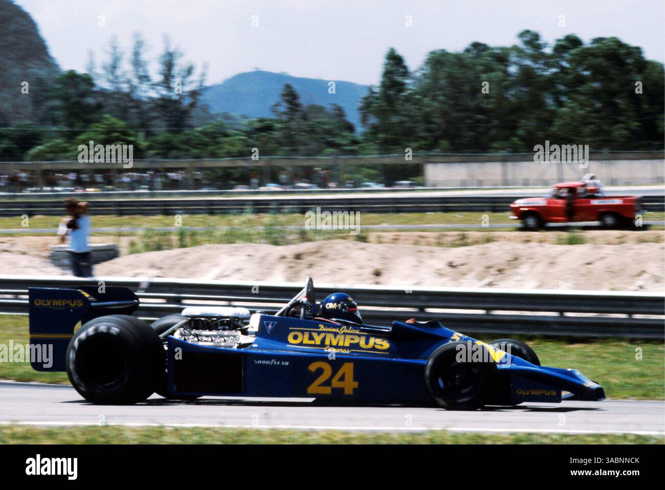 Photo Ancienne F1 - Divina Galica Hesketh 308E Ford (1978)