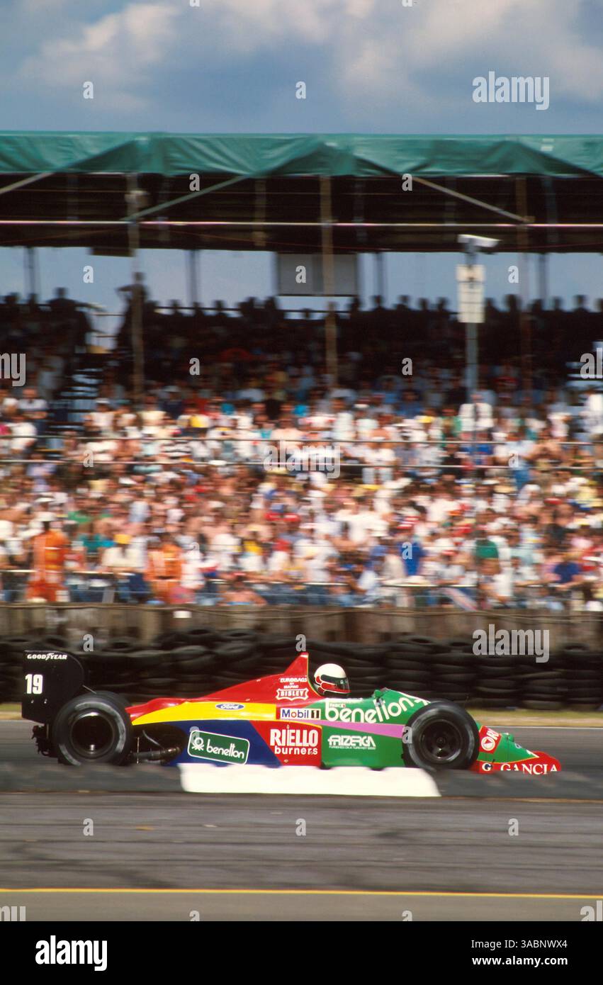 Photo A.019568 BENETTON B187 TEO FABI GRAND PRIX F1 SILVERSTONE 1987