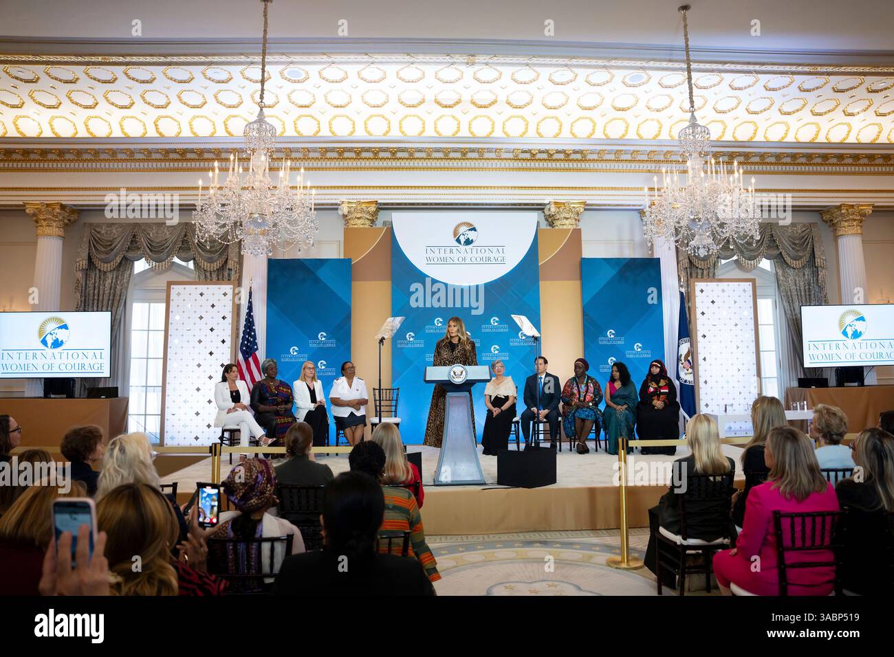 Melania trump model hi-res stock photography and images - Alamy