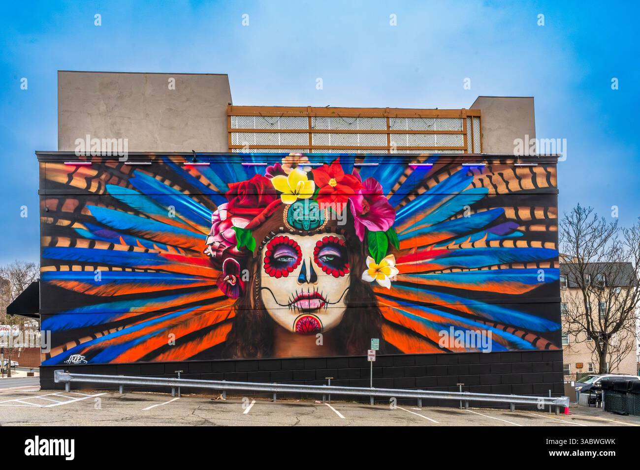 Belleville, NJ - US - Mar 30, 2025 The *Day of the Dead Mural* by artist HUETEK in Belleville is a vibrant tribute to Mexican heritage, featuring colo Stock Photo