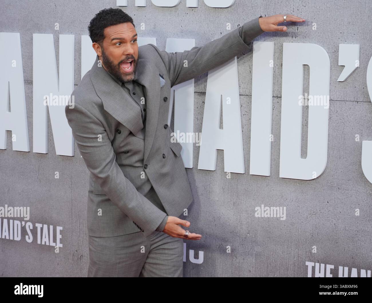 O T Fagbenle Arrives At The Hulu s THE HANDMAID S TALE Season 6 o-t-fagbenle-arrives-at-the-hulu-s-the-handmaid-s-tale-season-6