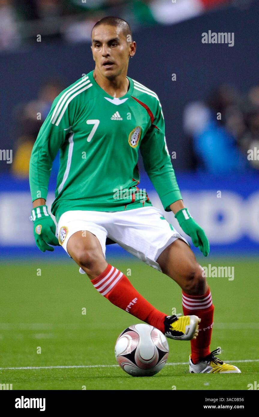 Apr 16, 2008 - Seattle, Washington, USA - JORGE HERNANDEZ #7 of Mexico in action against China at Qwest Field in Seattle. Mexico defeats China 1-0. (Credit Image: © George Holland/Cal Sport Media/ZUMA Press) Stock Photo