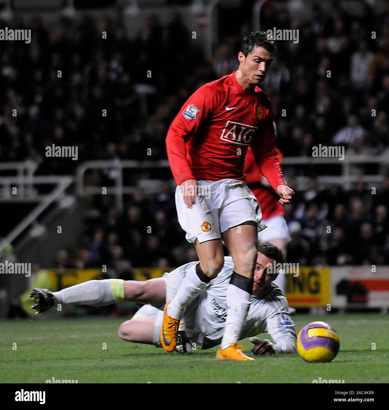 Cristiano ronaldo manchester united 2008 hi-res stock photography and ...