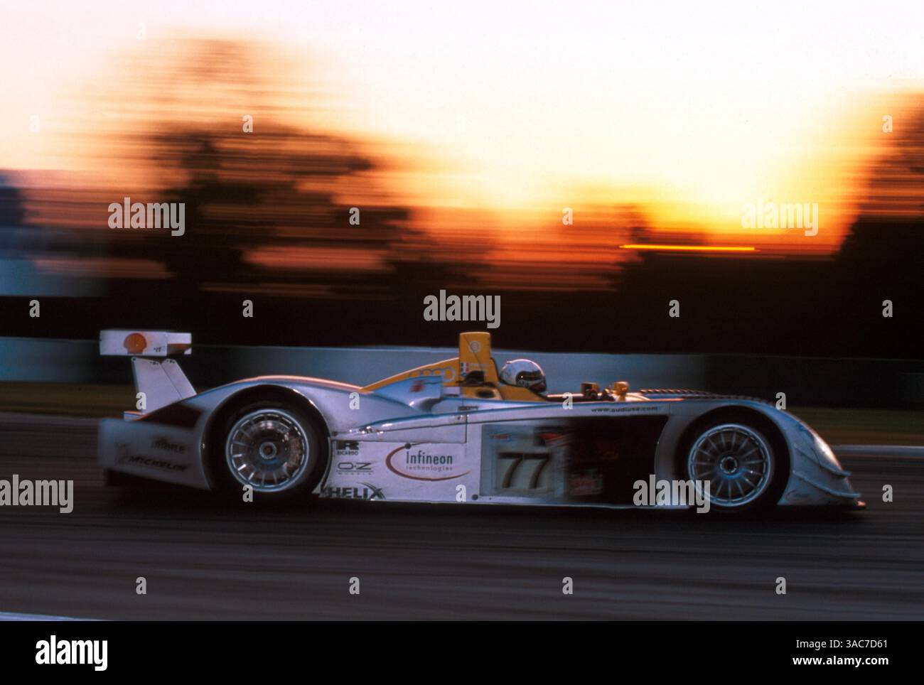 Panoz - LMP1 Le Mans 2000 - Starter - 1/43 - Voiture miniature diecast