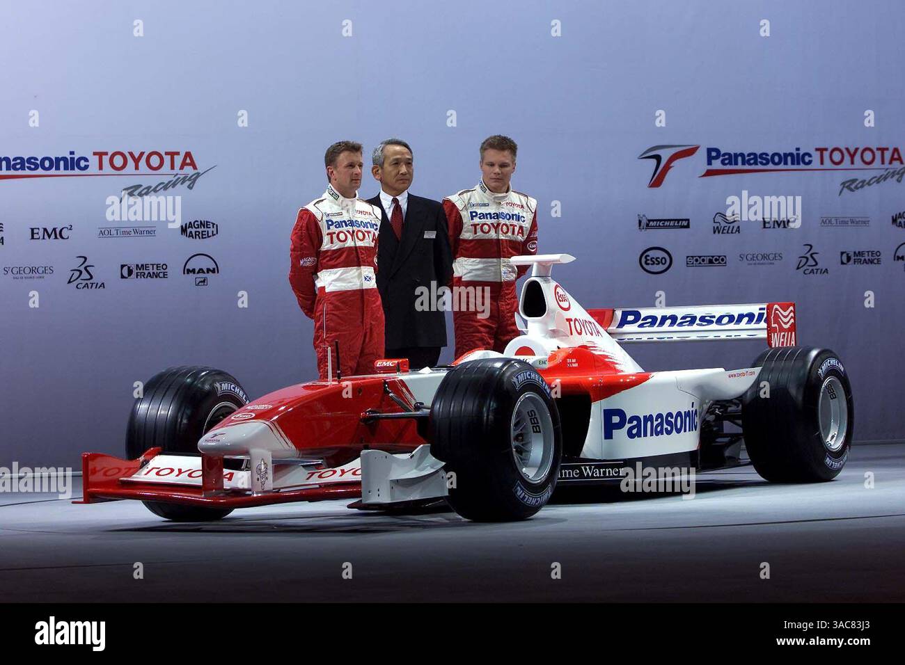 Allan Mc Nish, Tsuto Tomita and Mika Salo with the new Toyota 