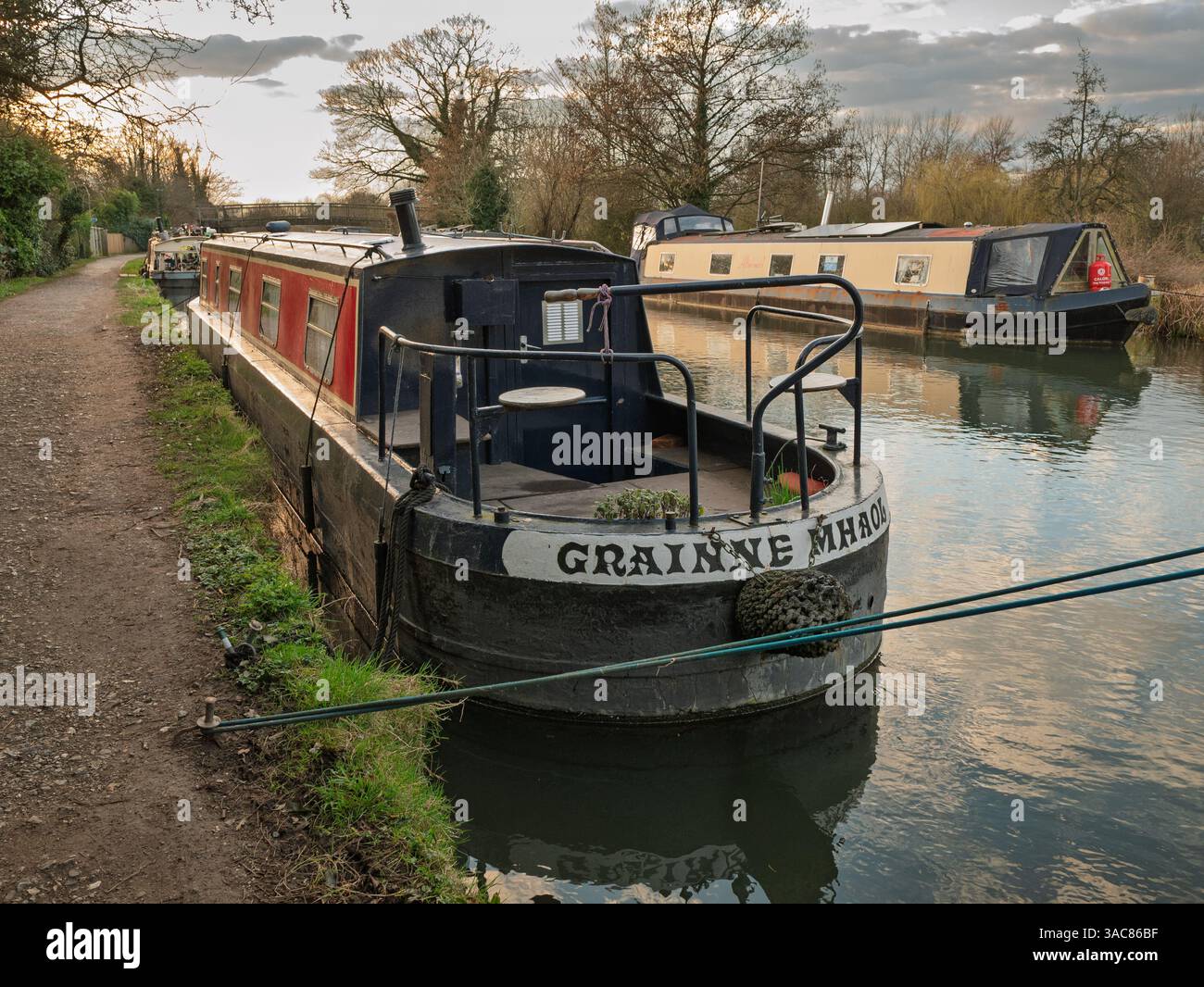 Houseboats moored on the Kennet and Avon canal in Newbury, Berkshire, England, UK Stock Photo