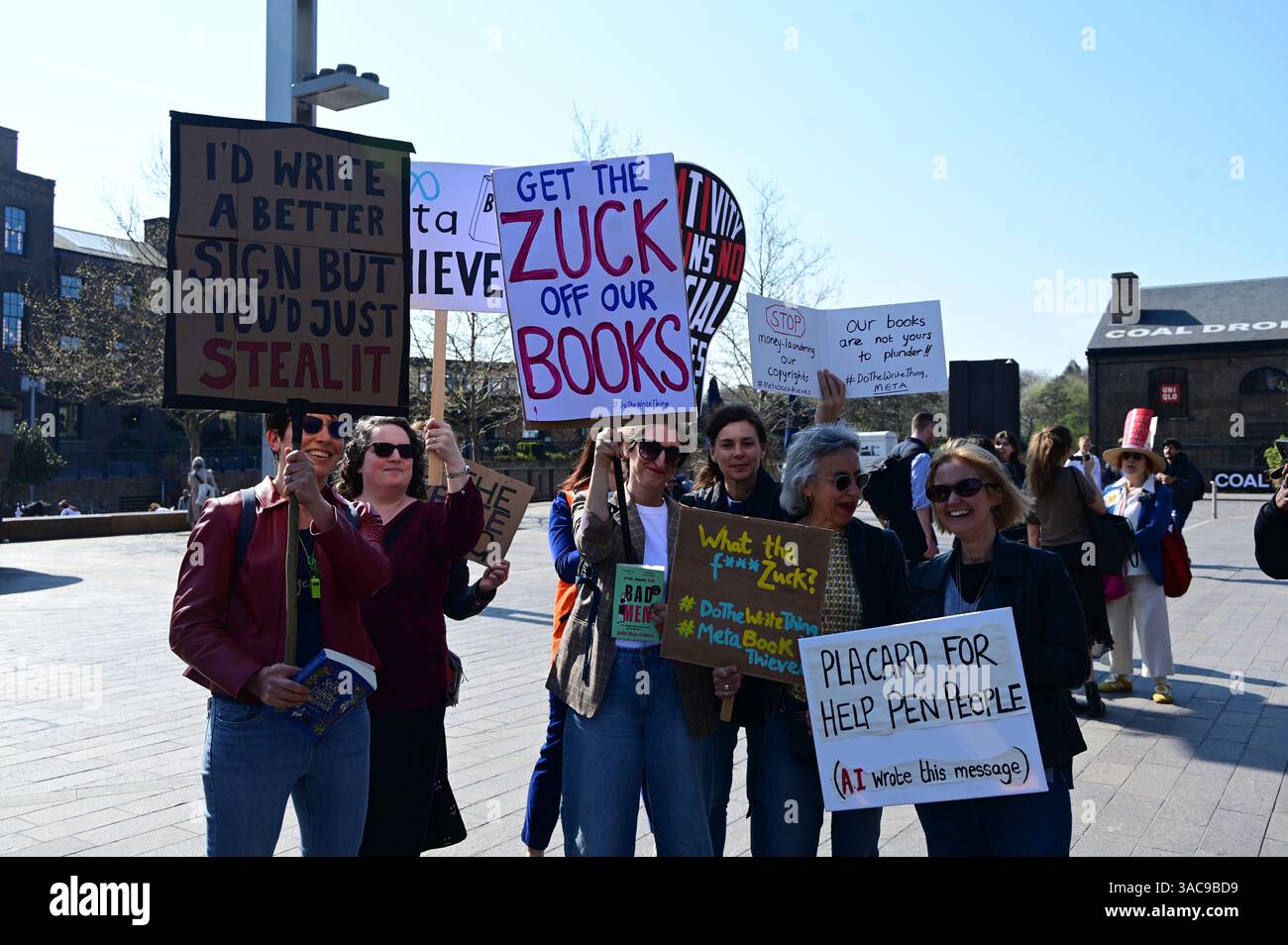 Meta ai book hi-res stock photography and images - Alamy