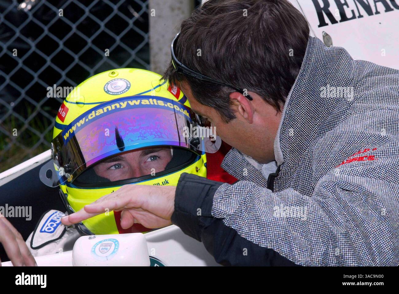 Danny watts 2002 hi-res stock photography and images - Alamy