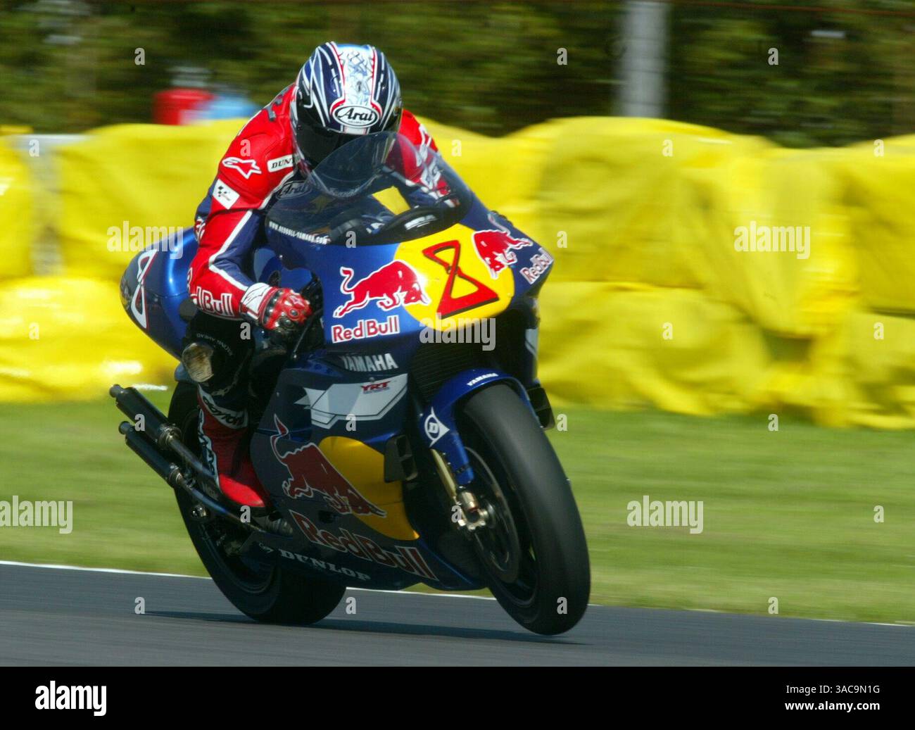 Red bull yamaha wcm hi-res stock photography and images - Alamy